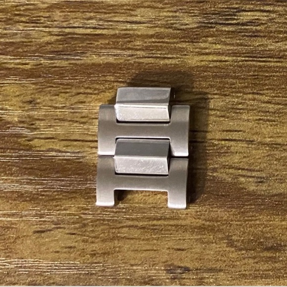 Sturhling Original Chronograph Women’s Ladies Watch Stainless Red ~Needs Battery - Picture 11 of 12